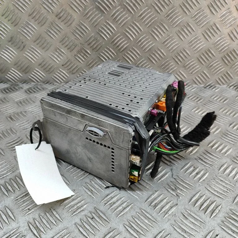 Radio/CD/DVD atskaņotājs/navigācija 9383069