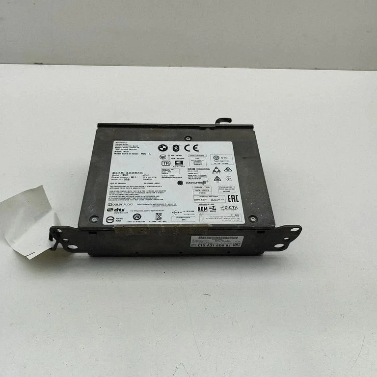 Radio/CD/DVD atskaņotājs/navigācija 5A318D6