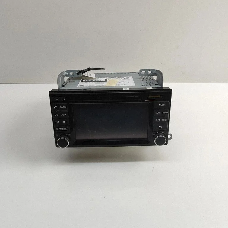 Radio/CD/DVD/GPS head unit 7612033119