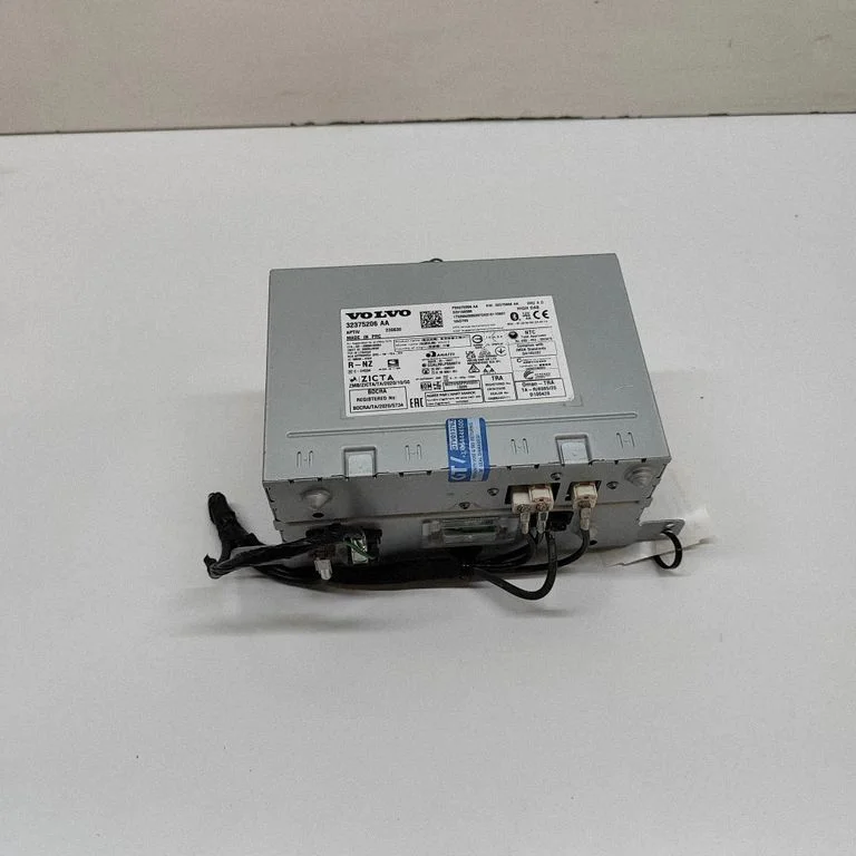 Radio/CD/DVD atskaņotājs/navigācija 32375206AA