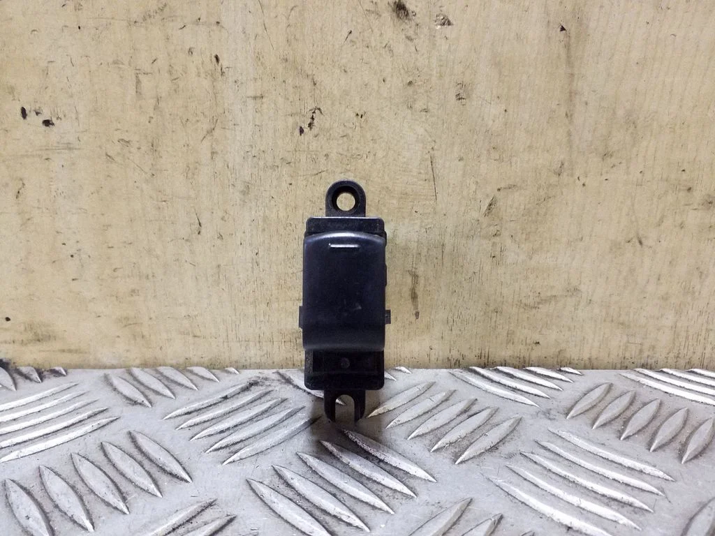 Elektriaknate lüliti 25411JD000