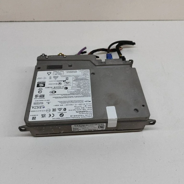 Radio/CD/DVD atskaņotājs/navigācija 5B542F1