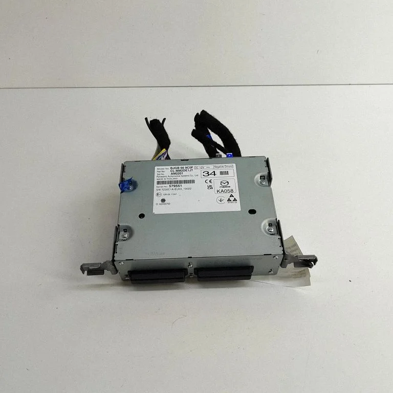 Radija/ CD/DVD grotuvas/ navigacija