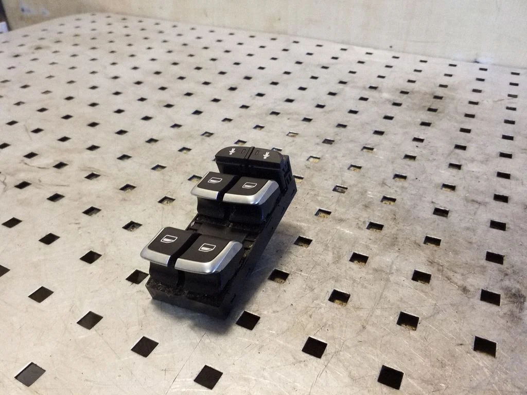 Elektrinių langų jungtukas