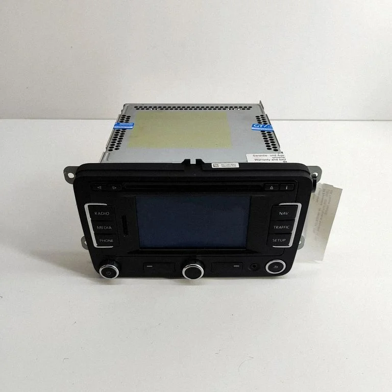 Radio/CD/DVD atskaņotājs/navigācija 2K0035279B