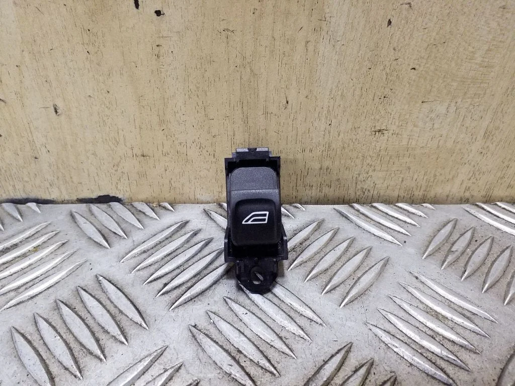 Electric window control switch 30773978