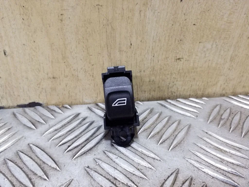 Electric window control switch 30773977