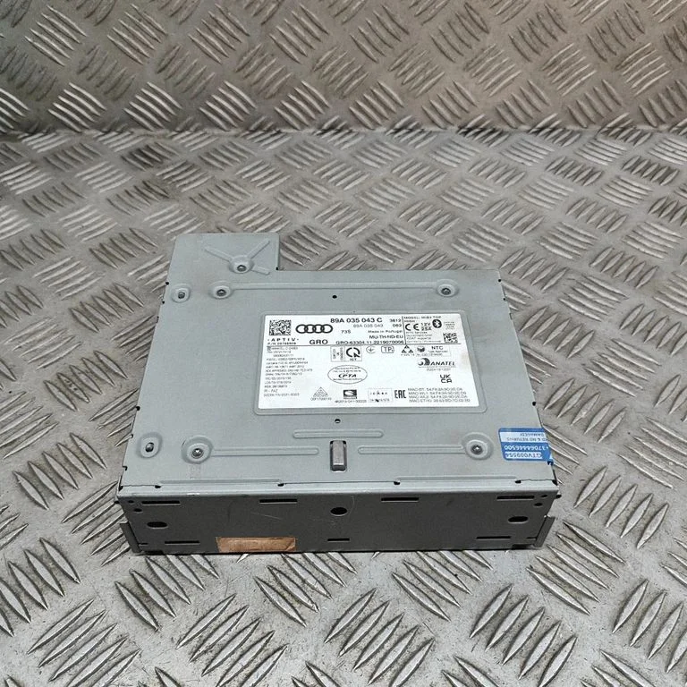 Radio/CD/DVD atskaņotājs/navigācija 89A035043C