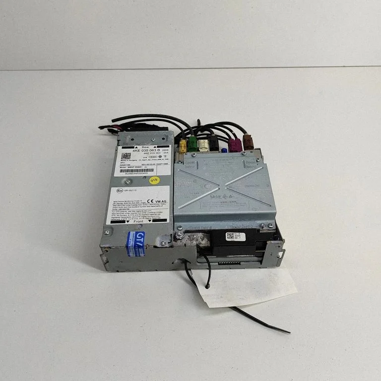 Radio/CD/DVD atskaņotājs/navigācija 4KE035063