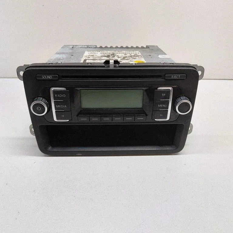 Radio/CD/DVD atskaņotājs/navigācija 5K0035153