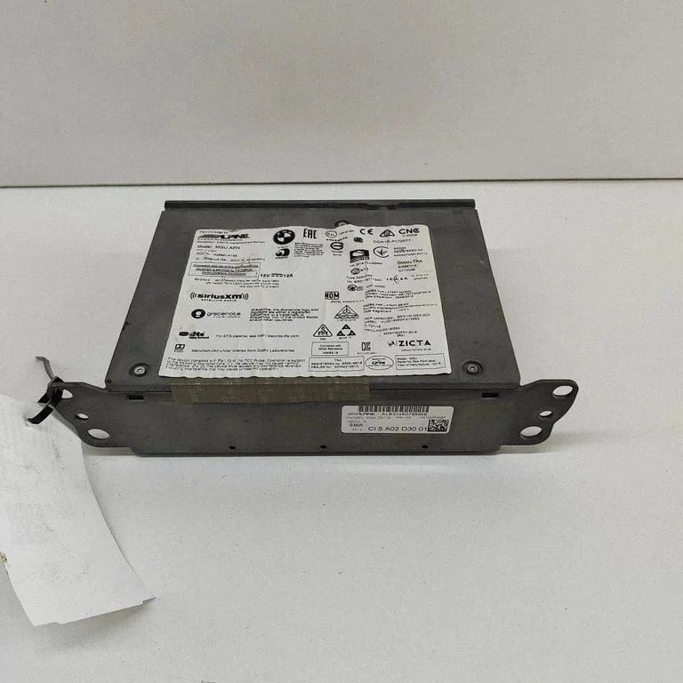 Radio/CD/DVD atskaņotājs/navigācija 10R052661