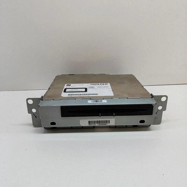 Radio/CD/DVD atskaņotājs/navigācija 9248369