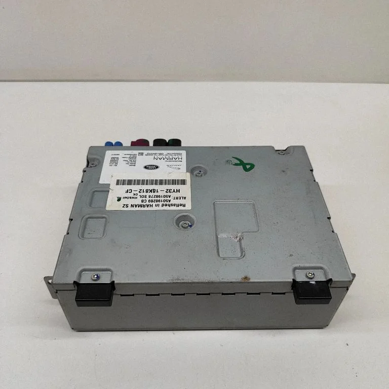 Radio/CD/DVD atskaņotājs/navigācija HY3218K812CF