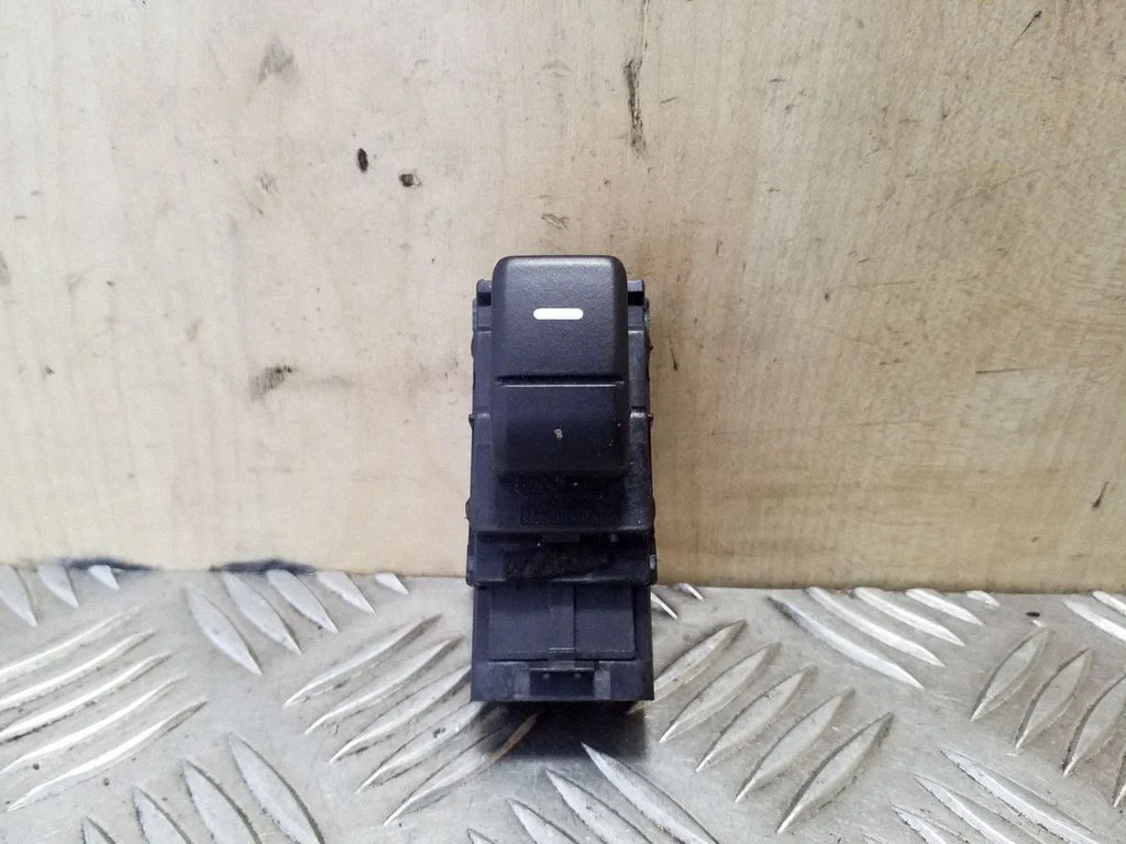 Elektrisko logu slēdzis – Land Rover Range Rover Sport L320 (2005-2013)