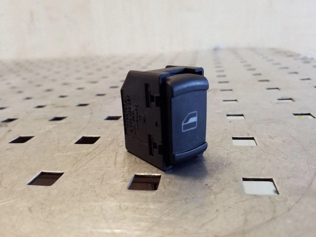 Electric window control switch 3B0959855B