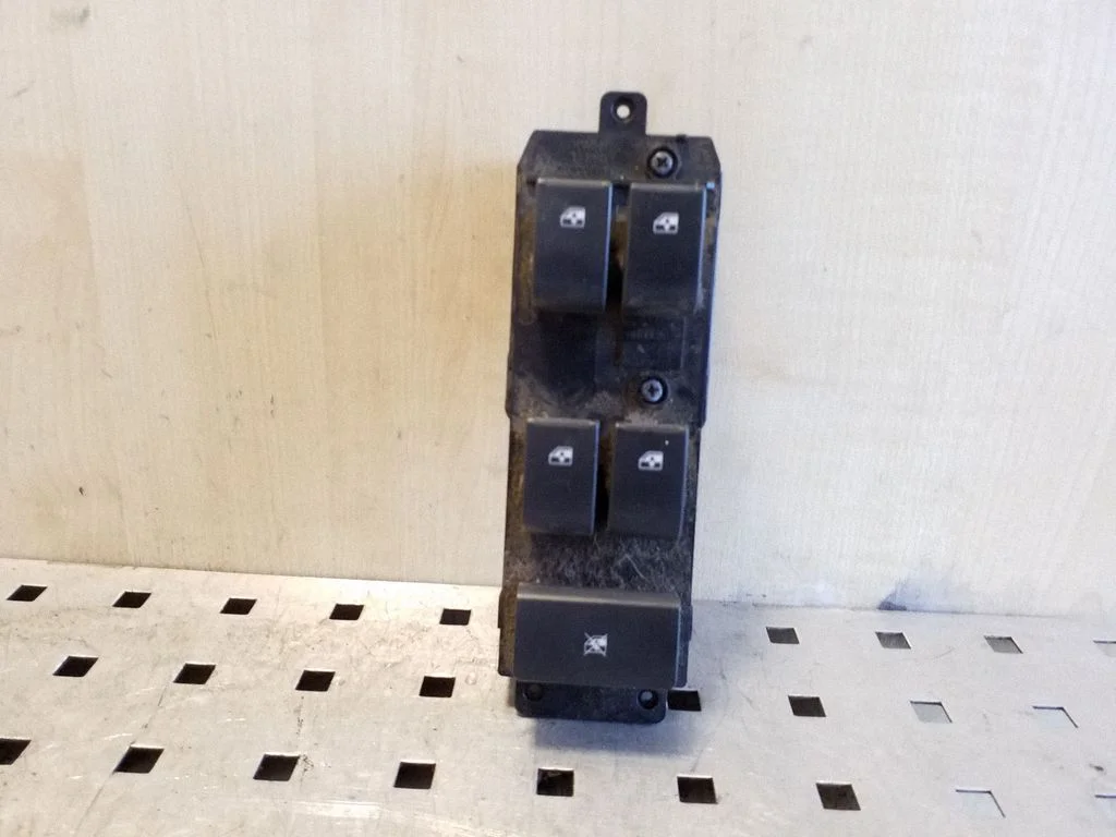 Electric window control switch