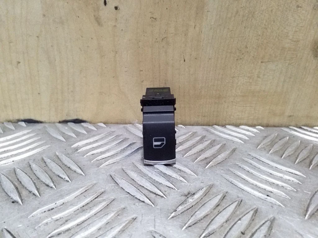Electric window control switch 5K0959855