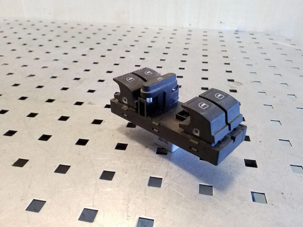 Electric window control switch 1K4959857