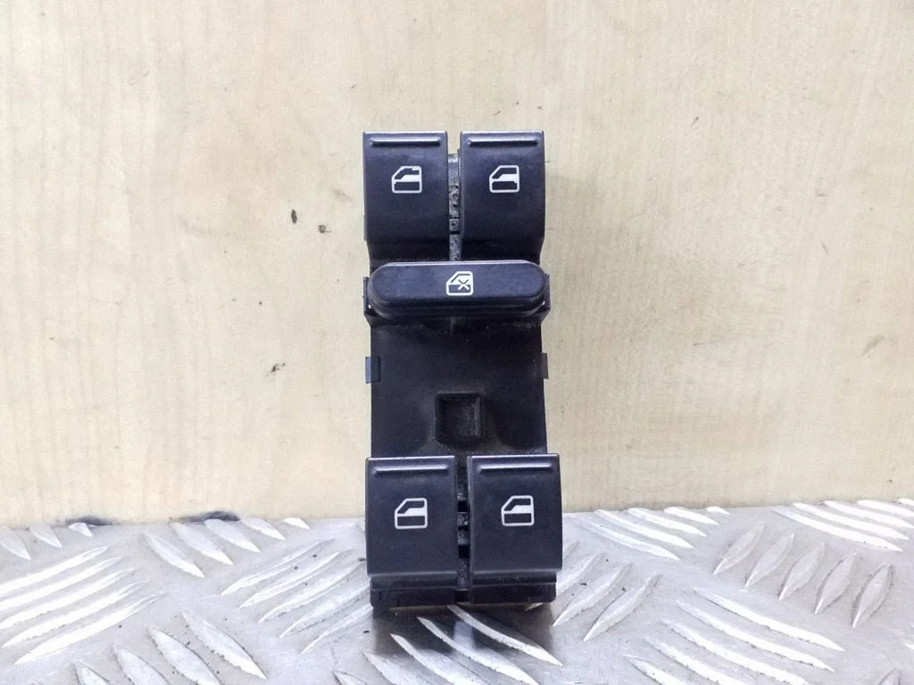 Przełącznik szyb elektrycznych 1K4959857B