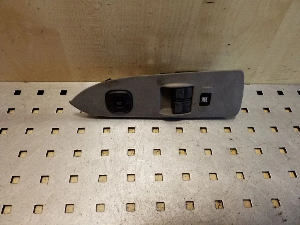 Elektrisko logu slēdzis CB9366350A