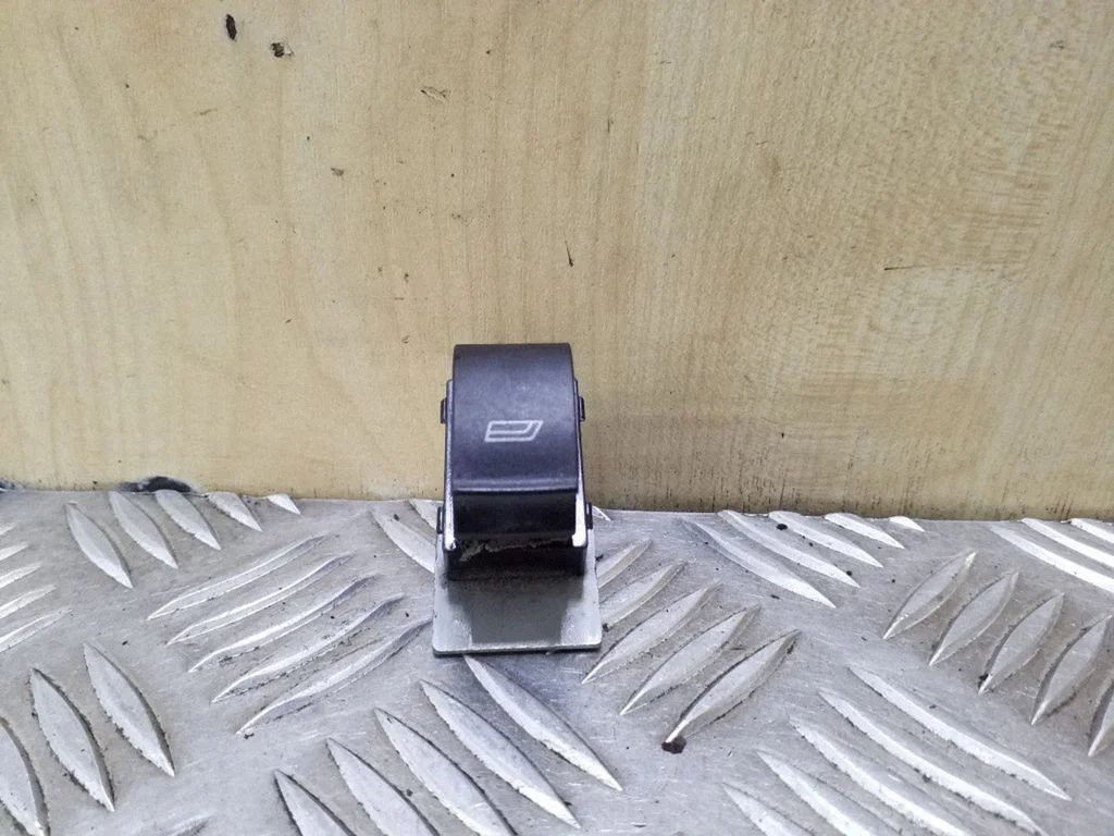 Electric window control switch 4B0959855