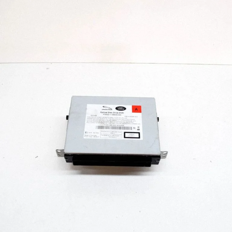 Radio/CD/DVD atskaņotājs/navigācija 10R047245
