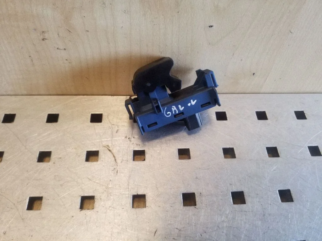Electric window control switch 30170097