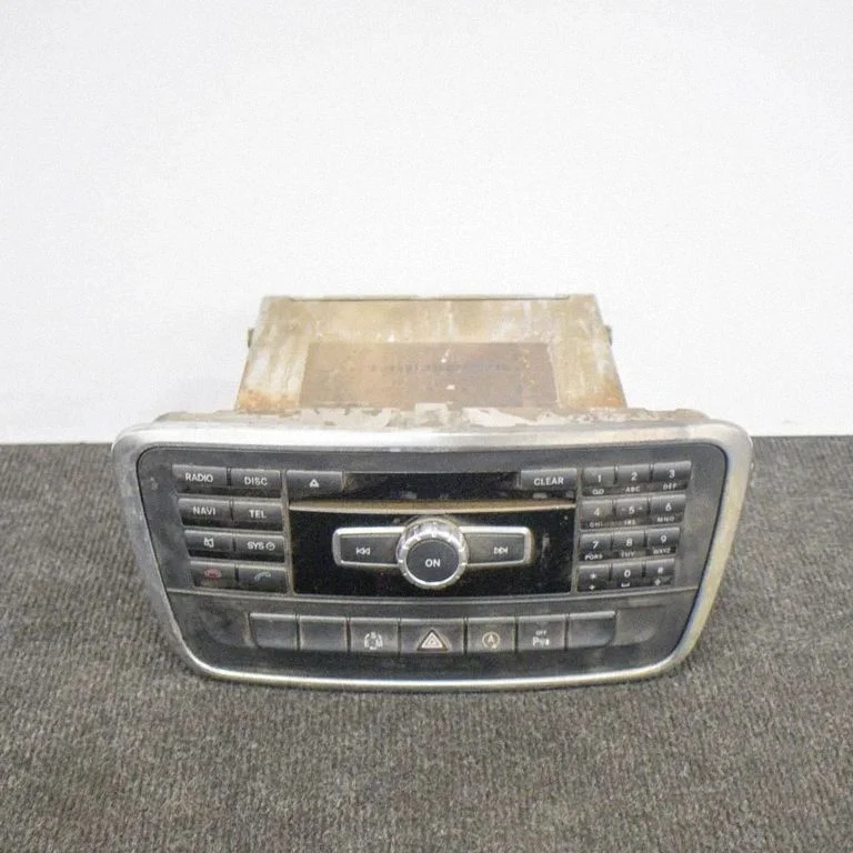 Radio/CD/DVD atskaņotājs/navigācija A2469011405