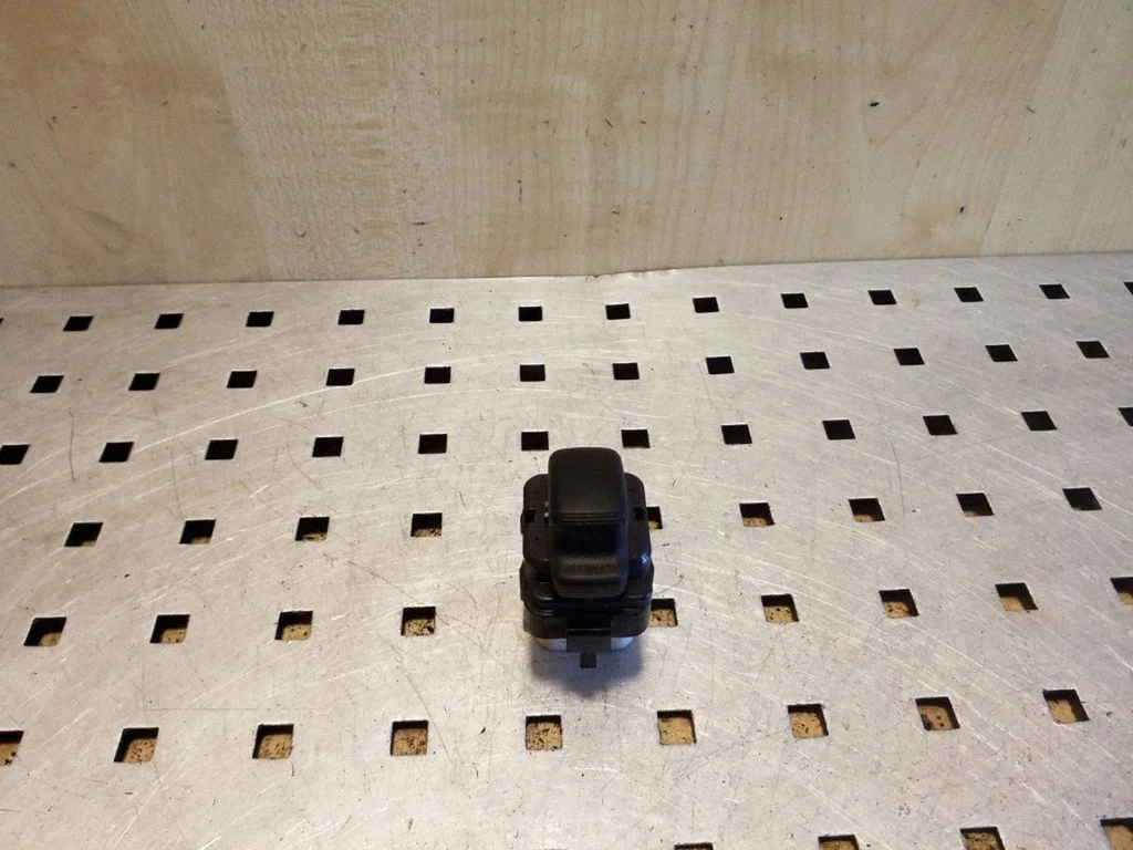 Electric window control switch