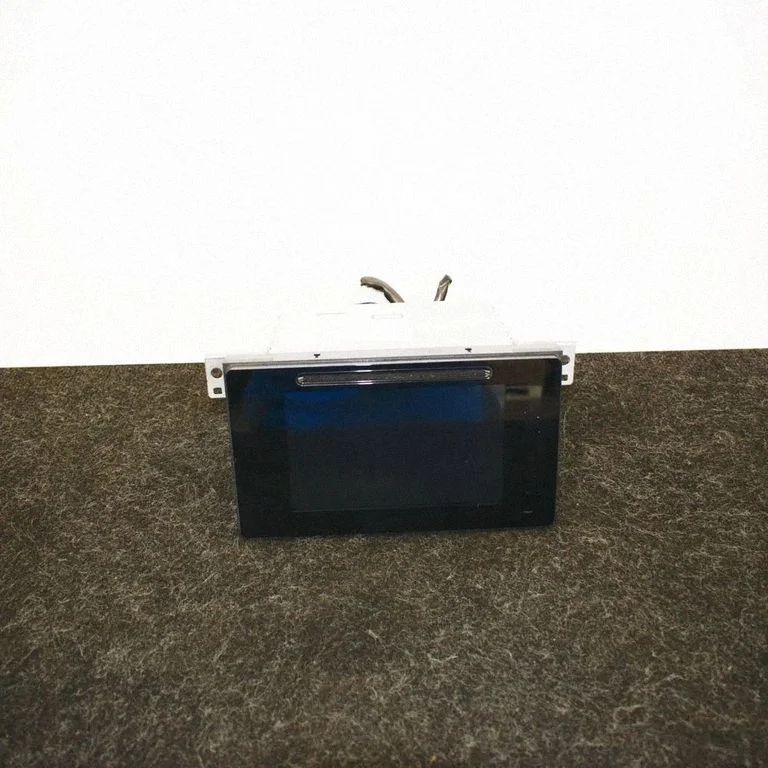 Radio/CD/DVD atskaņotājs/navigācija