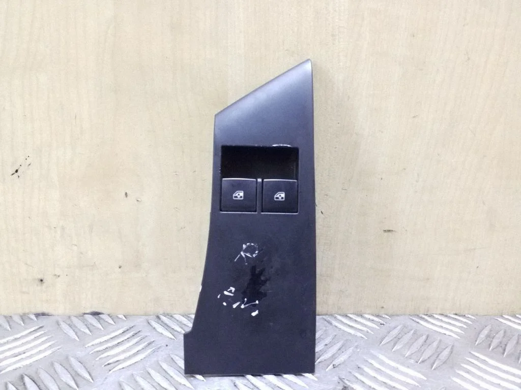 Electric window control switch 13305978