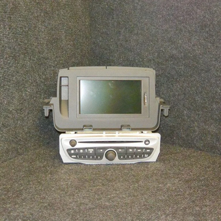 Radio/CD/DVD atskaņotājs/navigācija 7649167391 – Renault Megane III (2009-2016)
