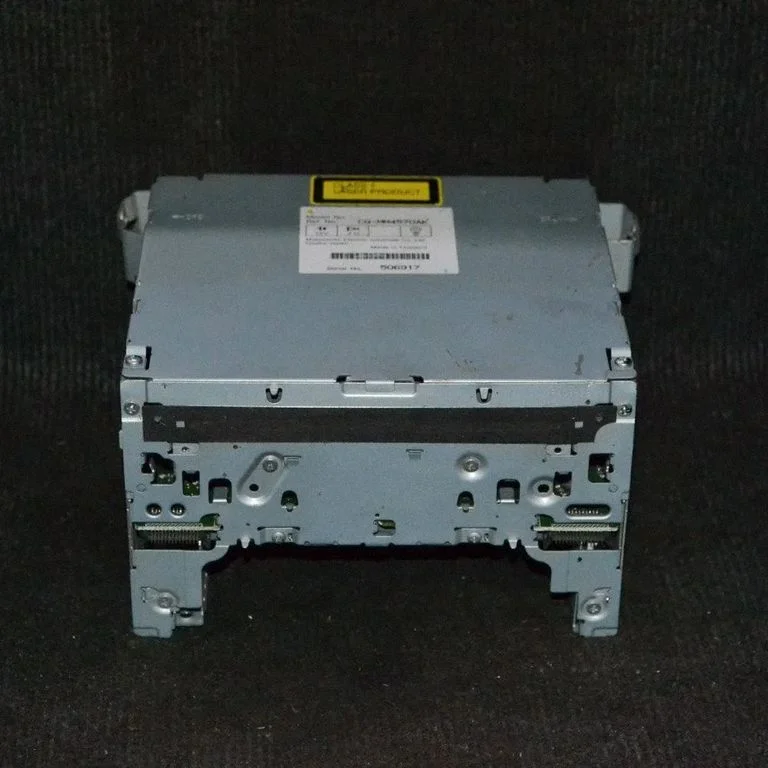 Radio/CD/DVD/GPS head unit – Mazda 6 (2002-2008)