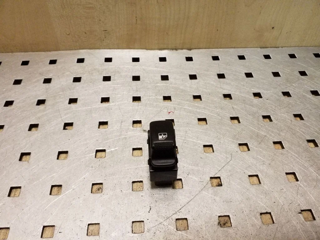 Przełącznik szyb elektrycznych
