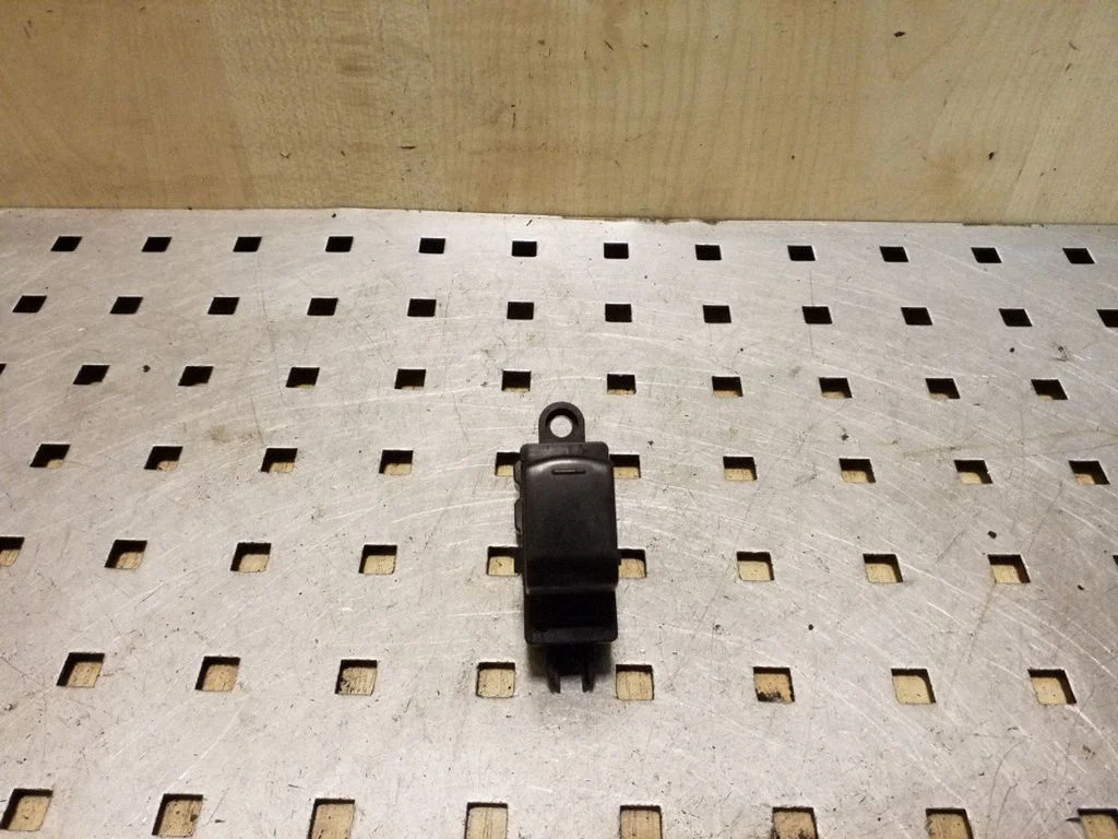 Elektriaknate lüliti 25411JG000