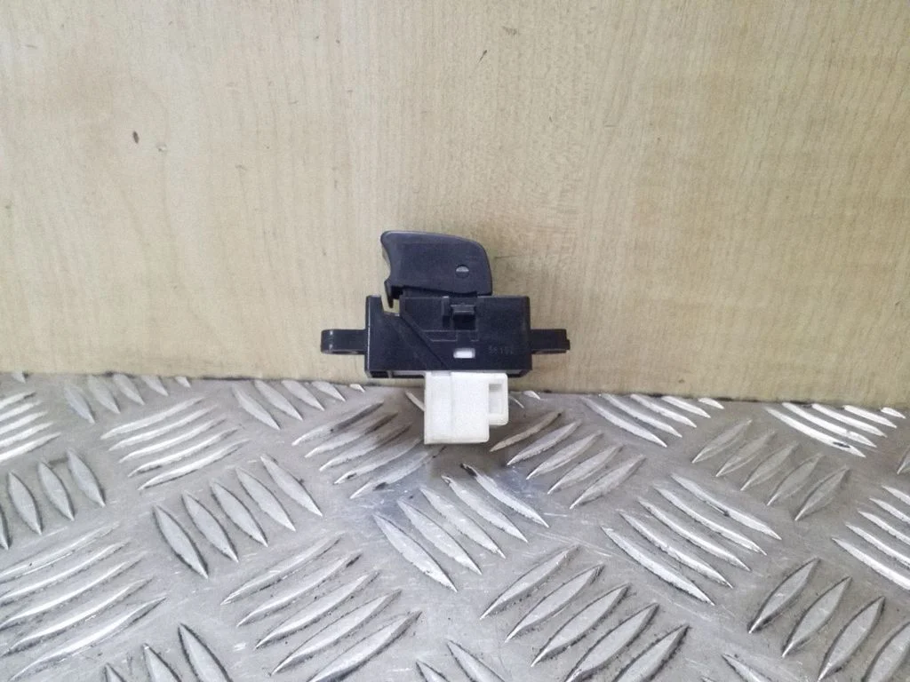 Electric window control switch