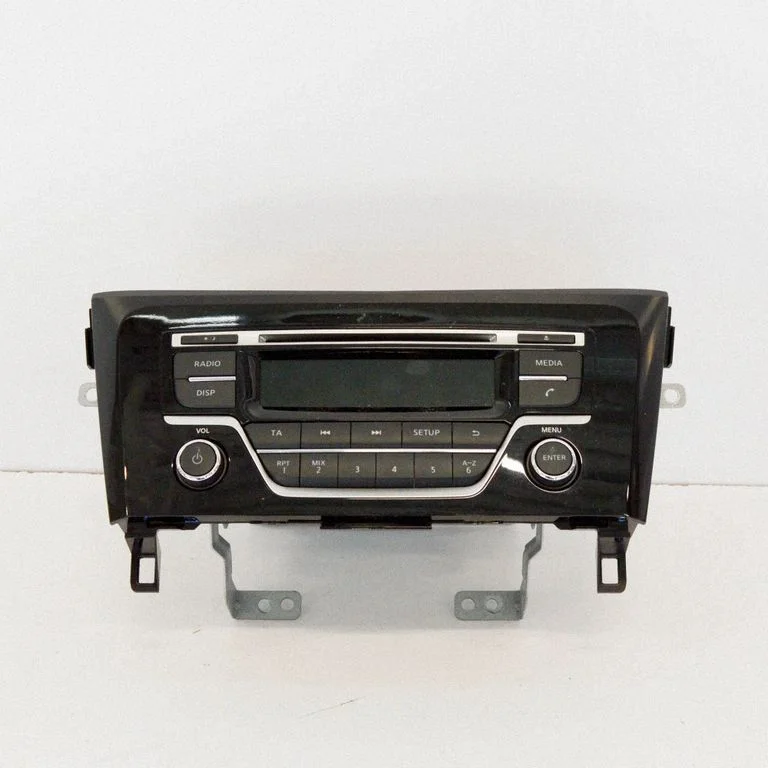 Raadio / CD/DVD-mängija / navigatsioon – Nissan Qashqai (2014-2016)