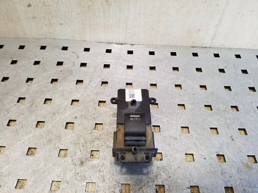 Elektrisko logu slēdzis 35760SWAG010M2