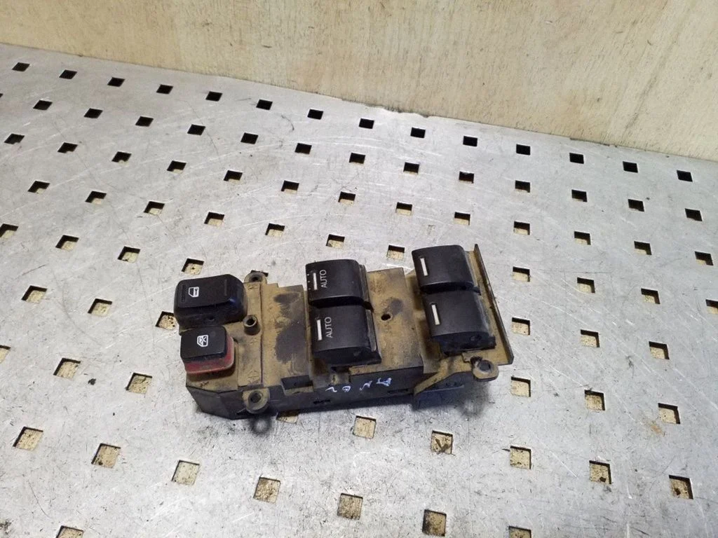 Elektrisko logu slēdzis 35750SWAE011M2