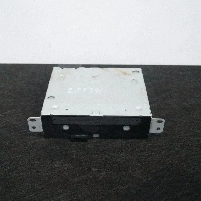 Radio/CD/DVD/GPS head unit – Peugeot 508 RXH (2011-2018)