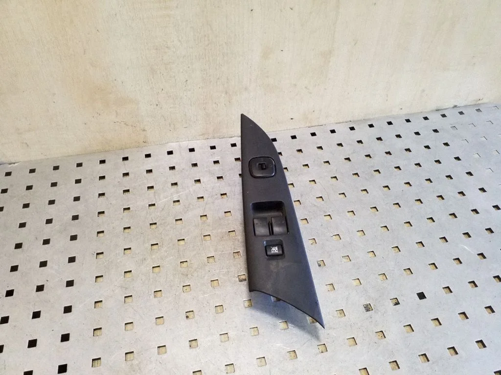 Electric window control switch 03123015BP7C