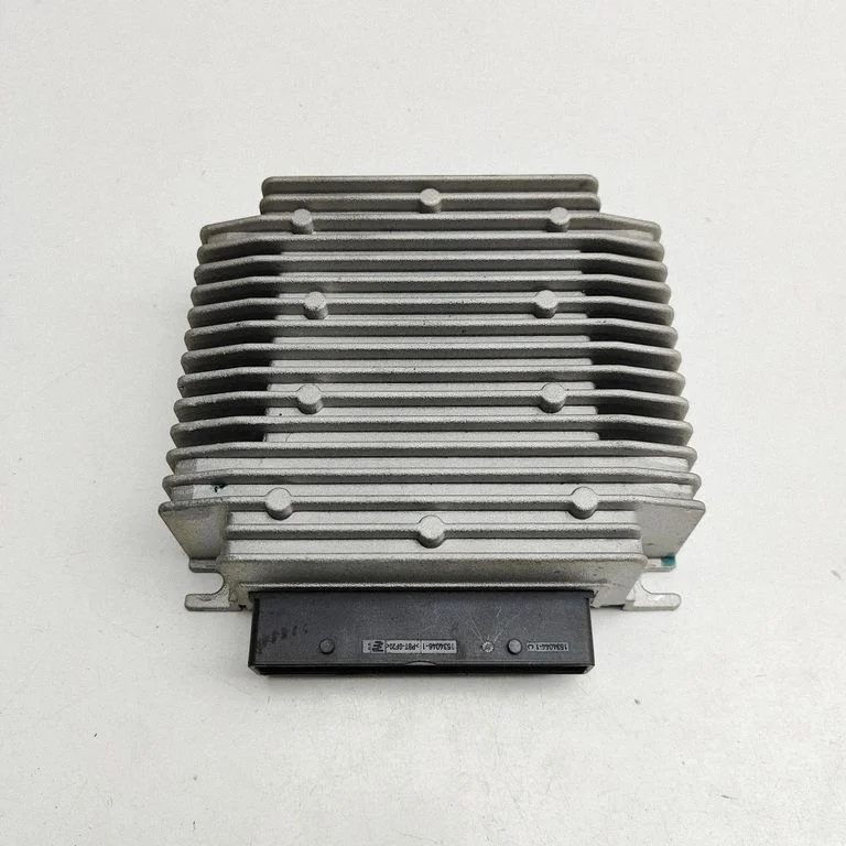 Sound amplifier – Tesla Model S (2012-)