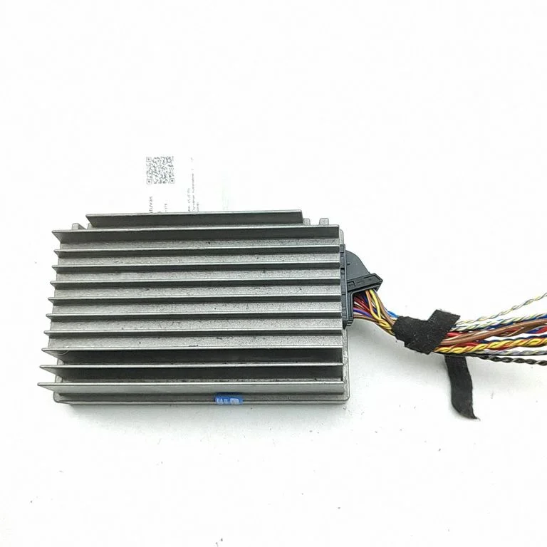 Skaņas pastiprinātājs 5351818D1