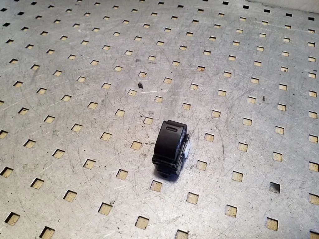 Elektrinių langų jungtukas