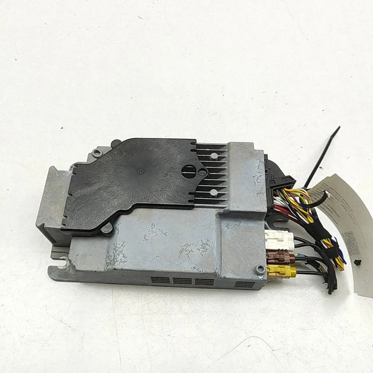 Sound amplifier 7928592