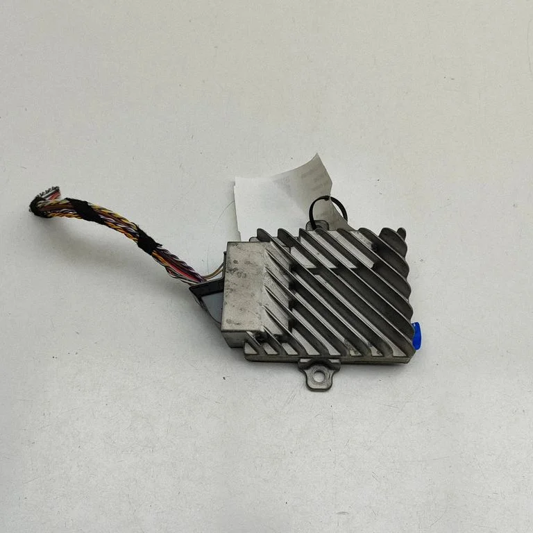 Sound amplifier – BMW 5 Series F10 F11 (2009-2016)