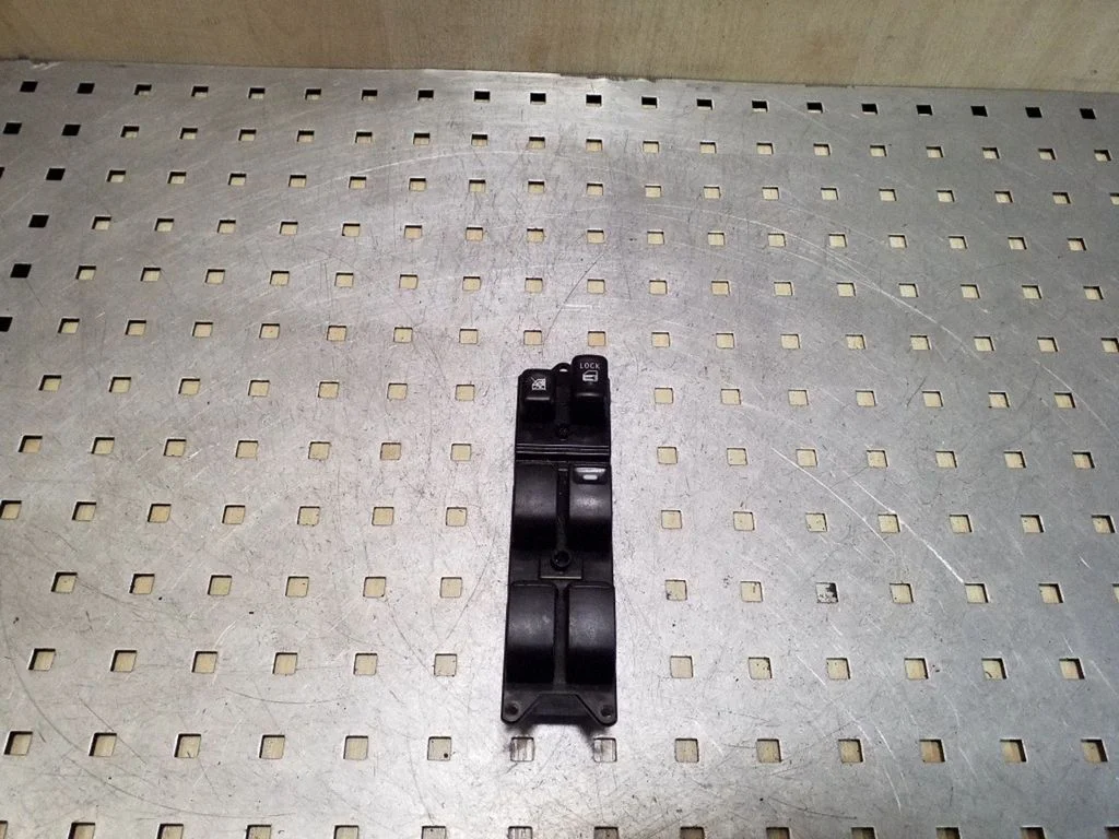 Electric window control switch