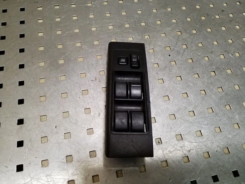 Elektrisko logu slēdzis 848200F010