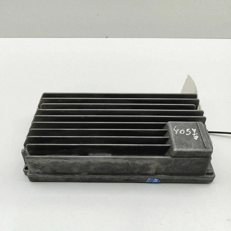 Skaņas pastiprinātājs 8F1035223