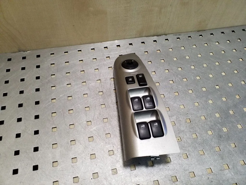 Elektriaknate lüliti KAKMPM610